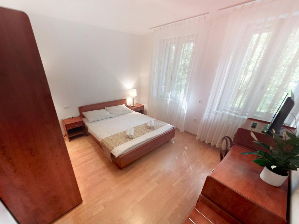 موست نا سوتشي Hotel Lucija المظهر الخارجي الصورة